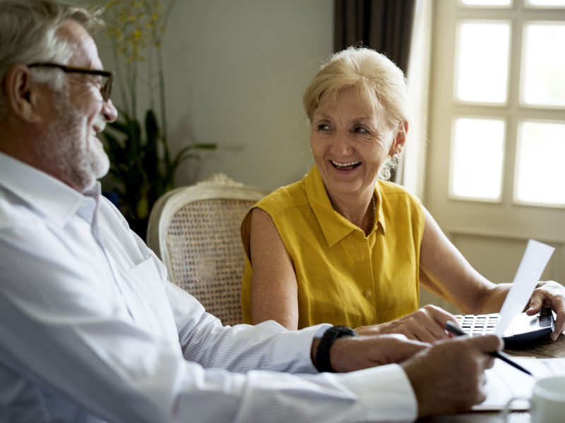 citizens-bank-older-couple-laughing-image